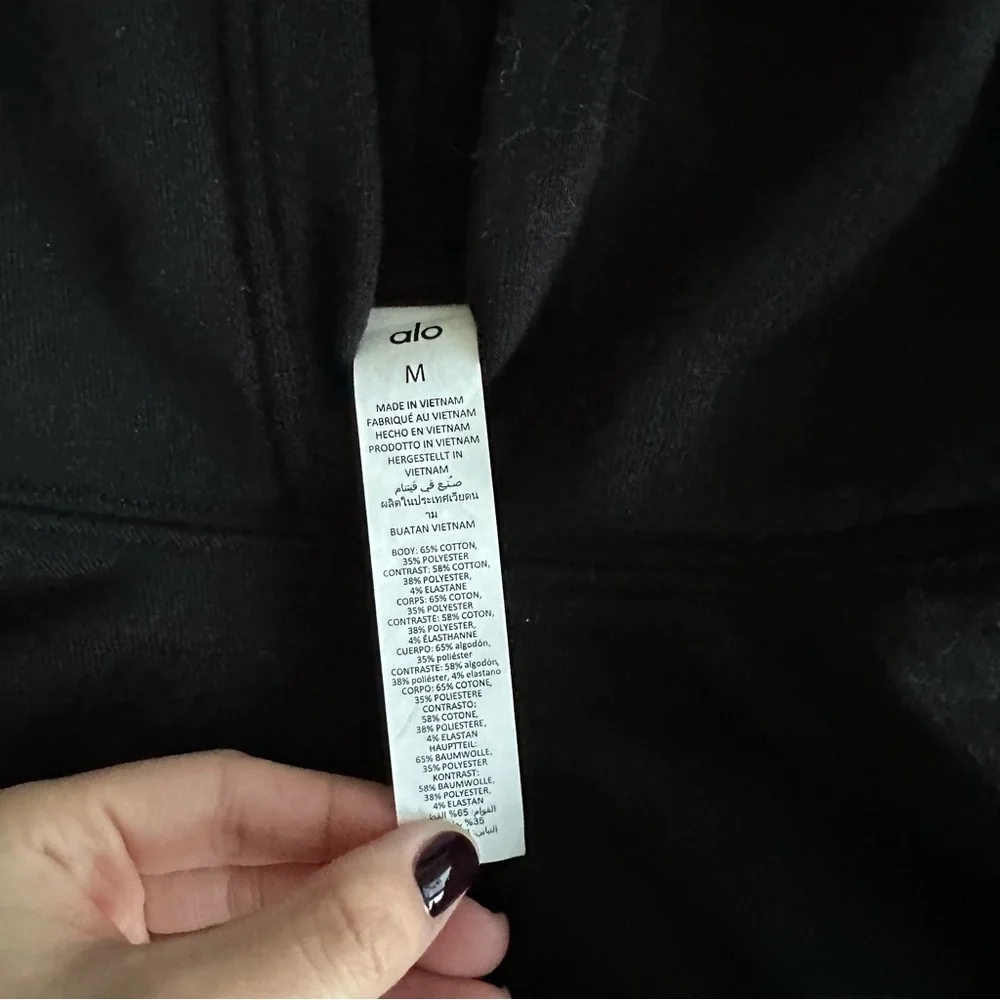 COPY - alo yoga - cropped “shrug it off” hoodie - Picture 4 of 5